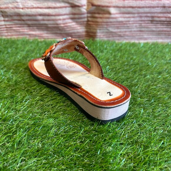 Women's Genuine Leather Sandals with Flower Details Handmade in Mexico - Picture 8 of 8
